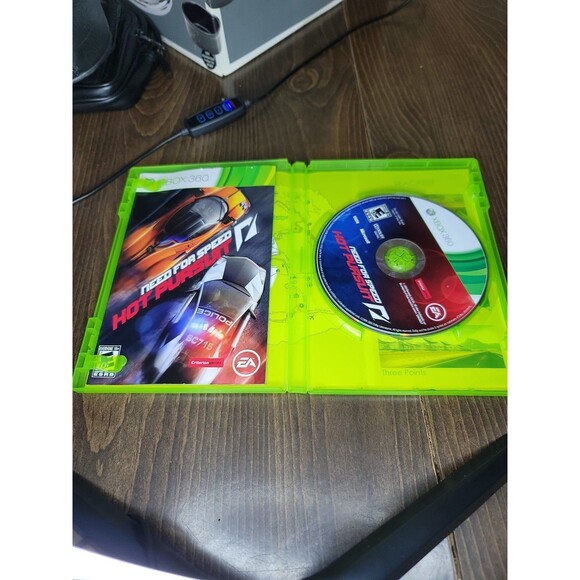 Need for Speed Hot Pursuit for Xbox 360 (and Xbox One) - Manual Included - Picture 3 of 5
